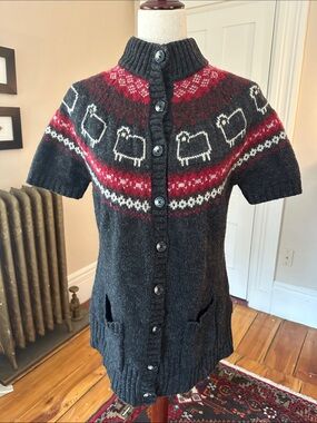 Vintage Woolrich Gray Short Sleeve Fair Isle Sheep Cardigan